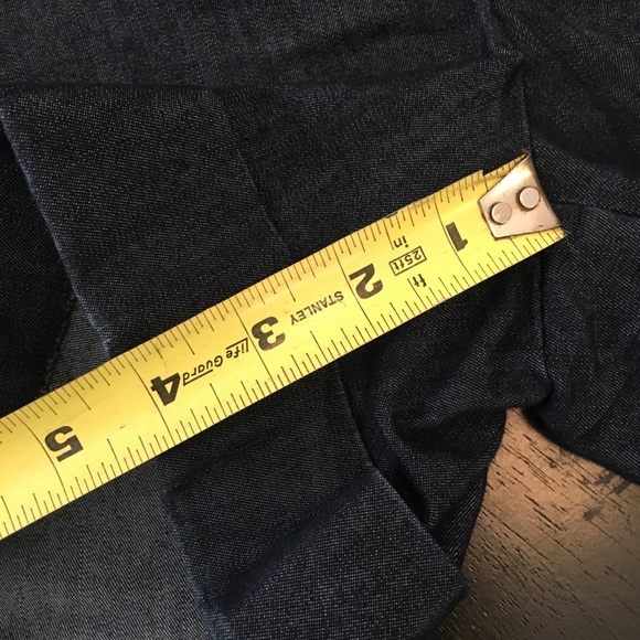 Express Dress Jean Shorts - Picture 4 of 5